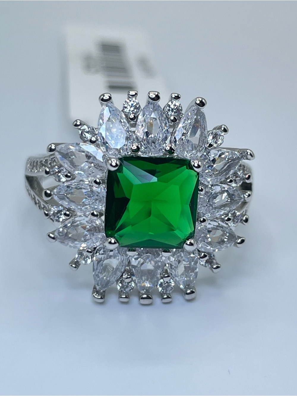 Swarovski Crystal Elements Green Crystal Halo Statement Cocktail Ring Sz 9.5